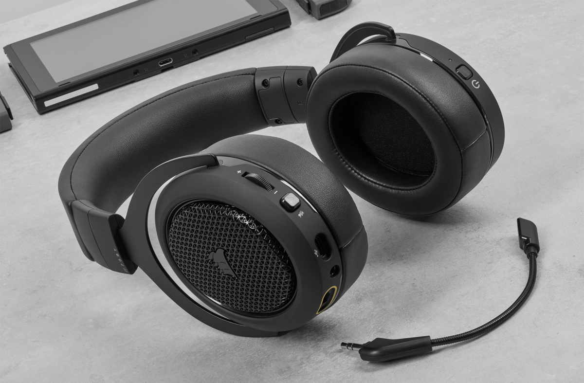 corsair hs70 wired gaming headset with bluetooth